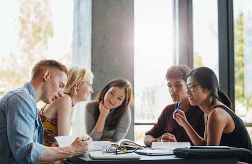 Quelles aides pour les étudiants de la Région Centre-Val de Loire ?