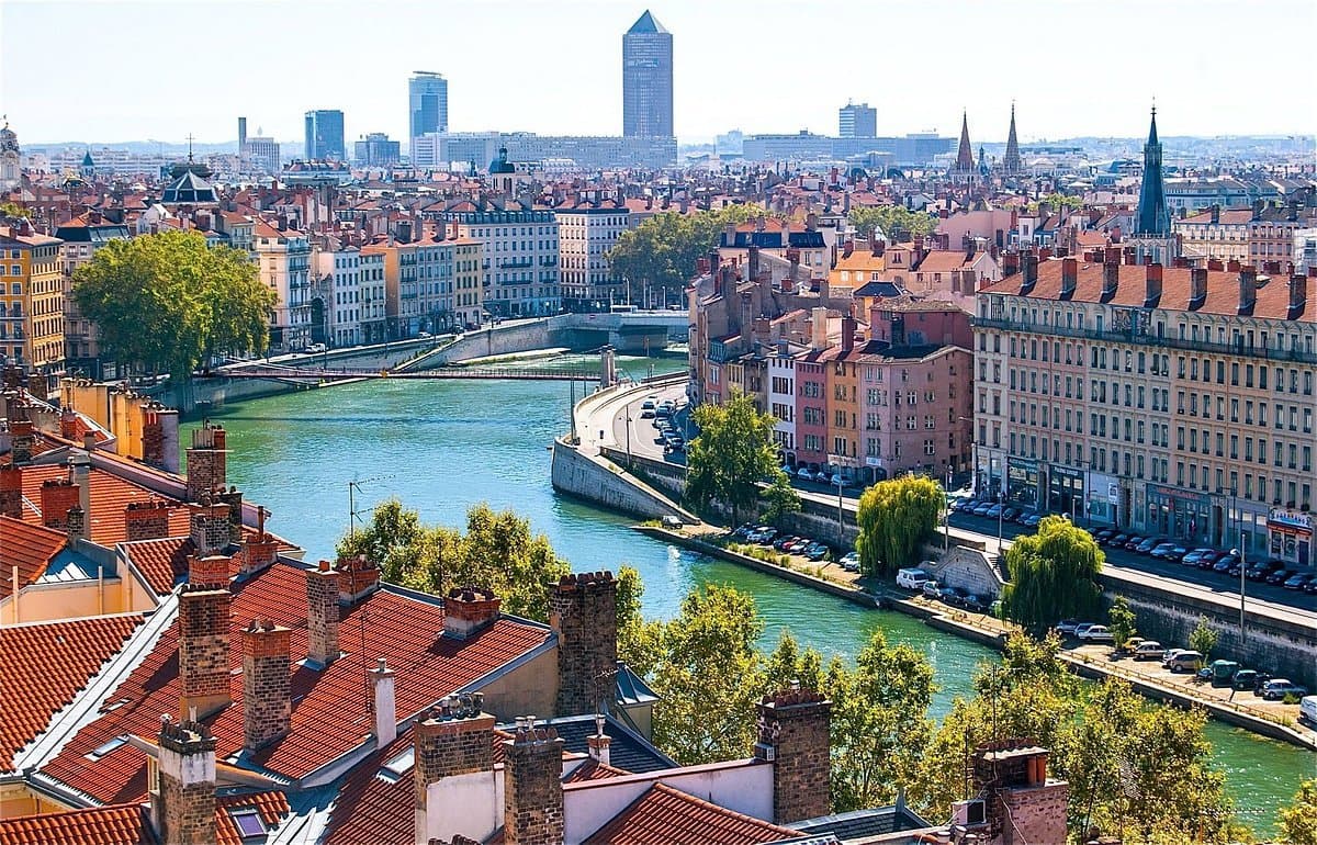 Remplacer sa vieille chaudière au fioul, quelles alternatives sur Lyon ?