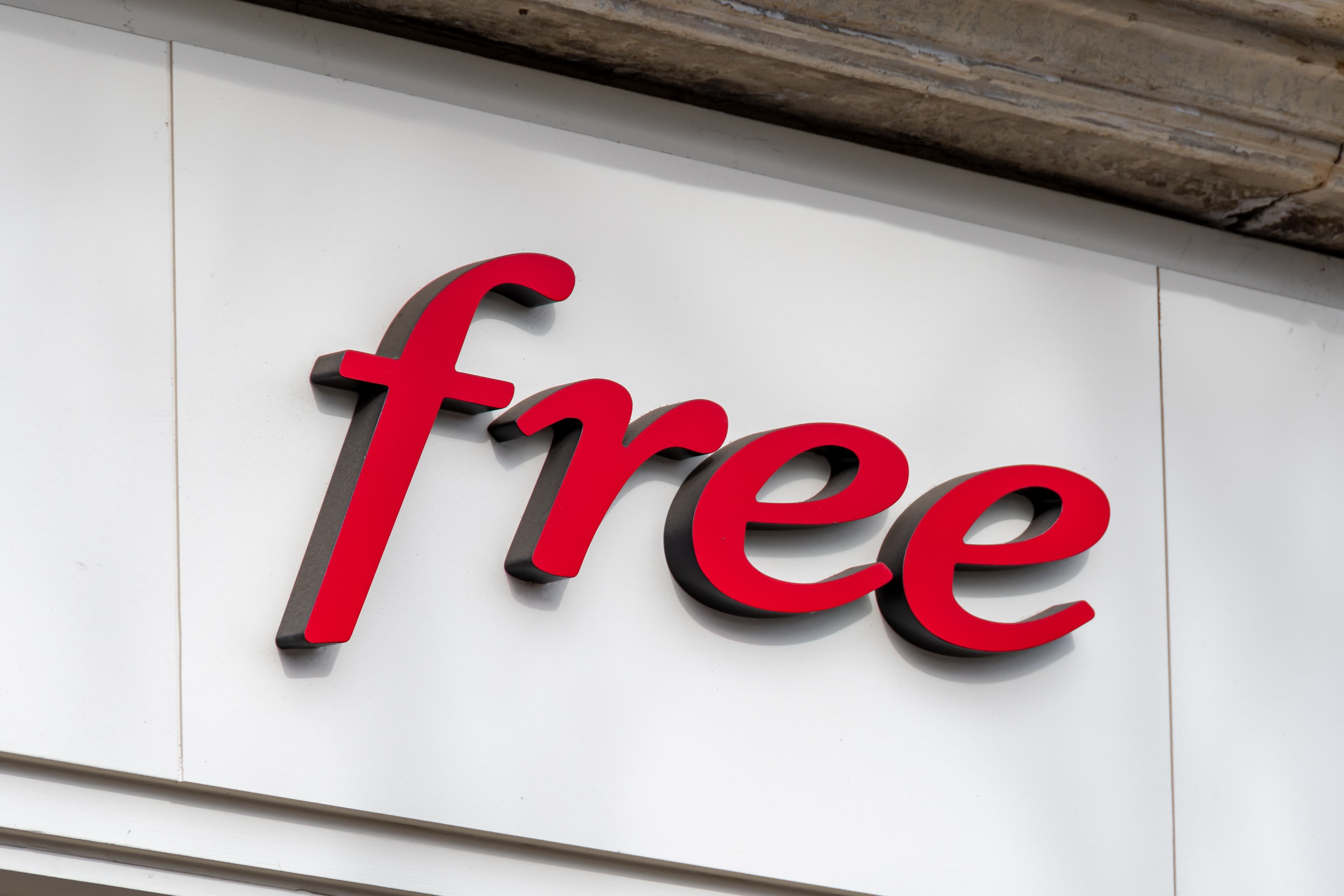 Merci Days : pluie de promotions sur des smartphones chez Free