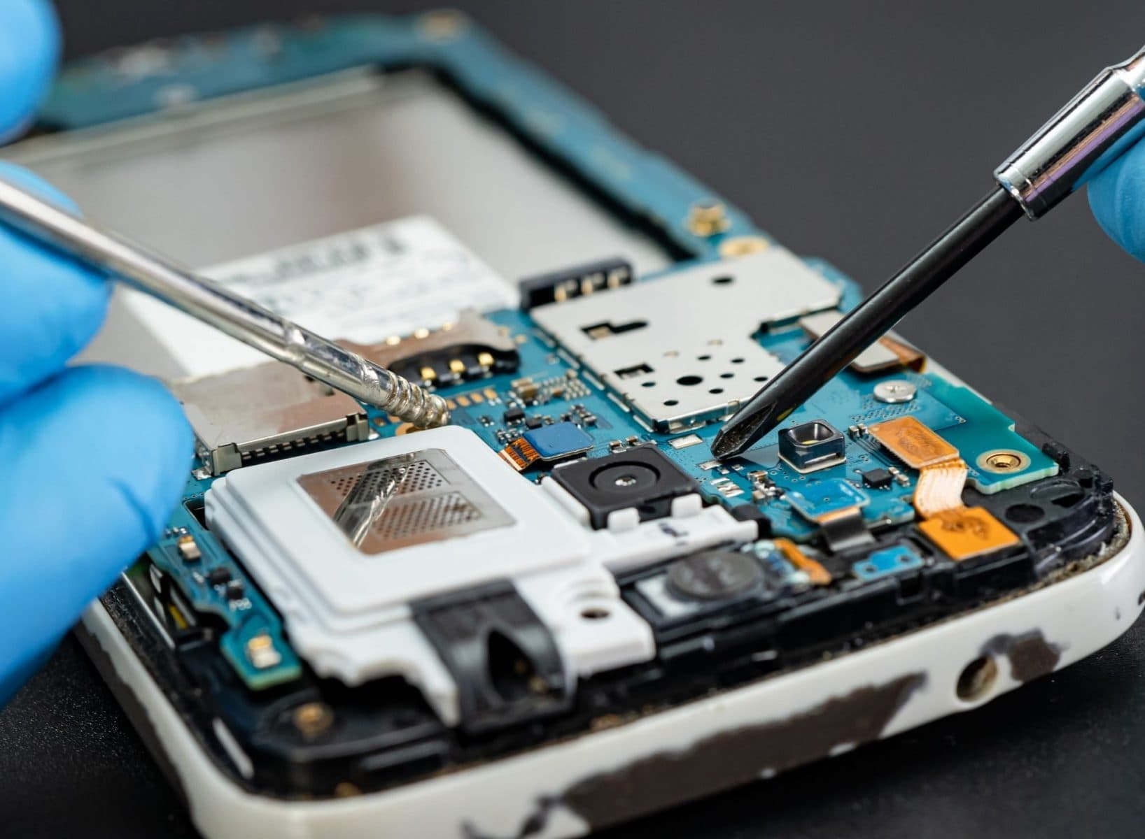 Bien choisir son réparateur de téléphone
