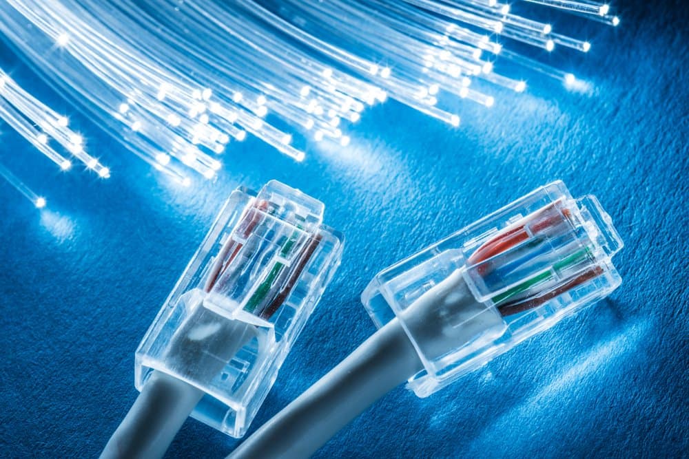 Free demande l'arrêt de la commercialisation des offres ADSL dans les zones fibrées !