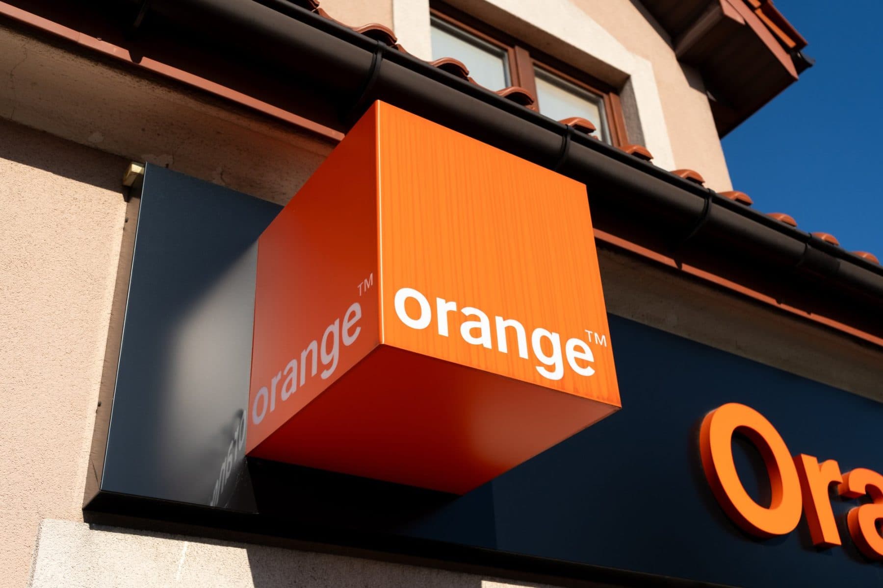 Fibre optique : Orange et le gouvernement se raccordent