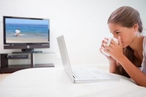 Temps visionnage télévision en baisse